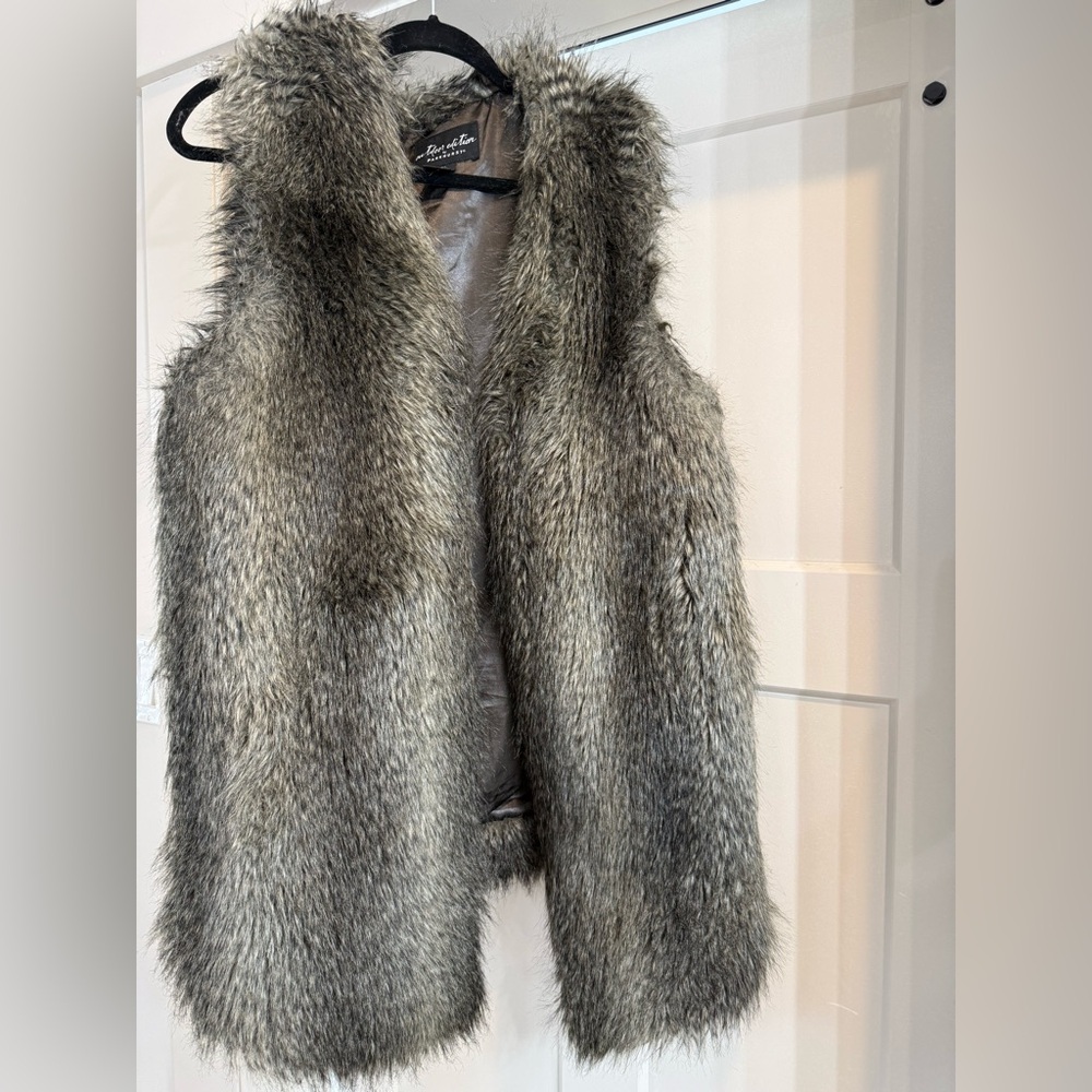 Parkhurst faux fur long vest